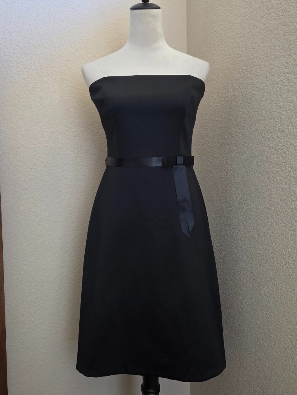 Laundry by Shelli Segal Little Black Dress - Size 6